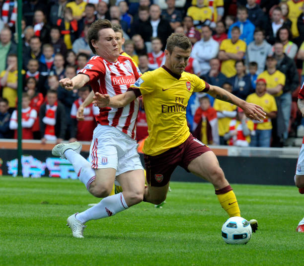 尽管年纪轻 尽管年纪轻